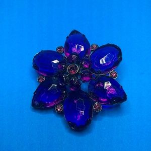 Purple flower brooch